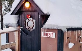 Camp Caroli Hobbit Hut